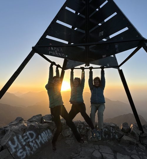 Ve el amanecer desde lo más alto del Atlas, el Toubkal